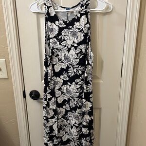 Old Navy Black and White Floral Maxi Dress